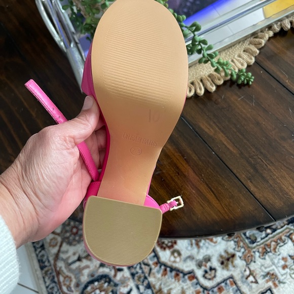 Marc Fisher Fuchsia Platform Heels - Picture 5 of 6